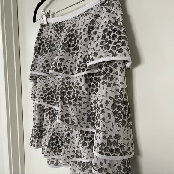 Club Monaco silk gray floral tiered skirt - Picture 5 of 11